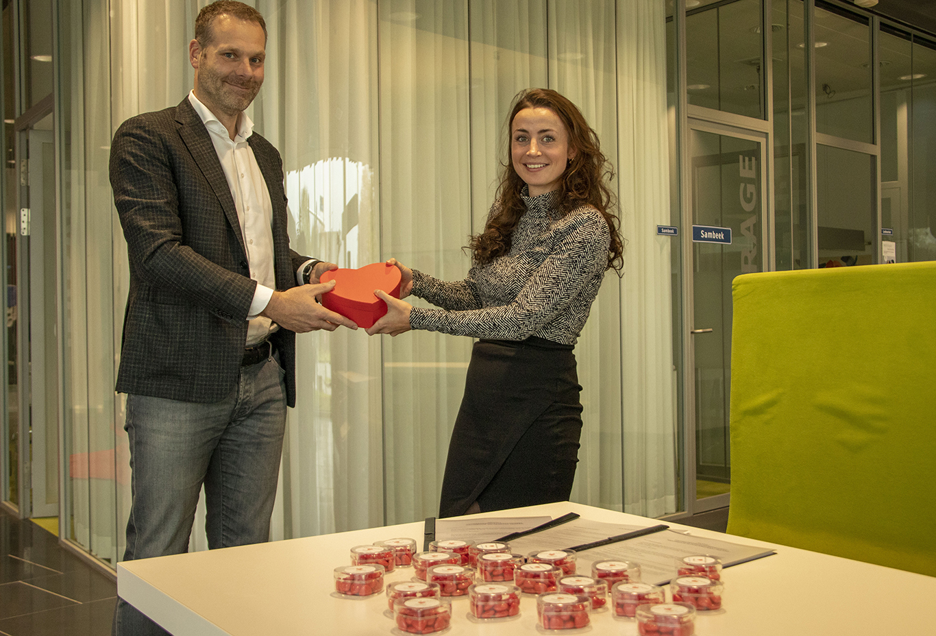 ondertekening mooiland en janssen de jong bouw