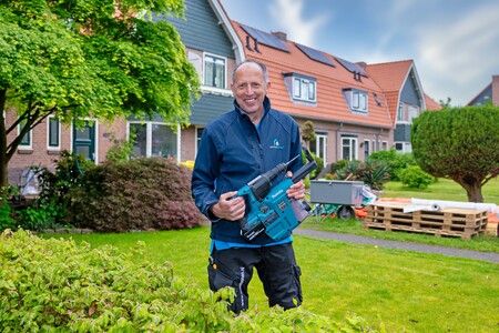 Vakman Ruud is in de buurt voor huurders met vragen