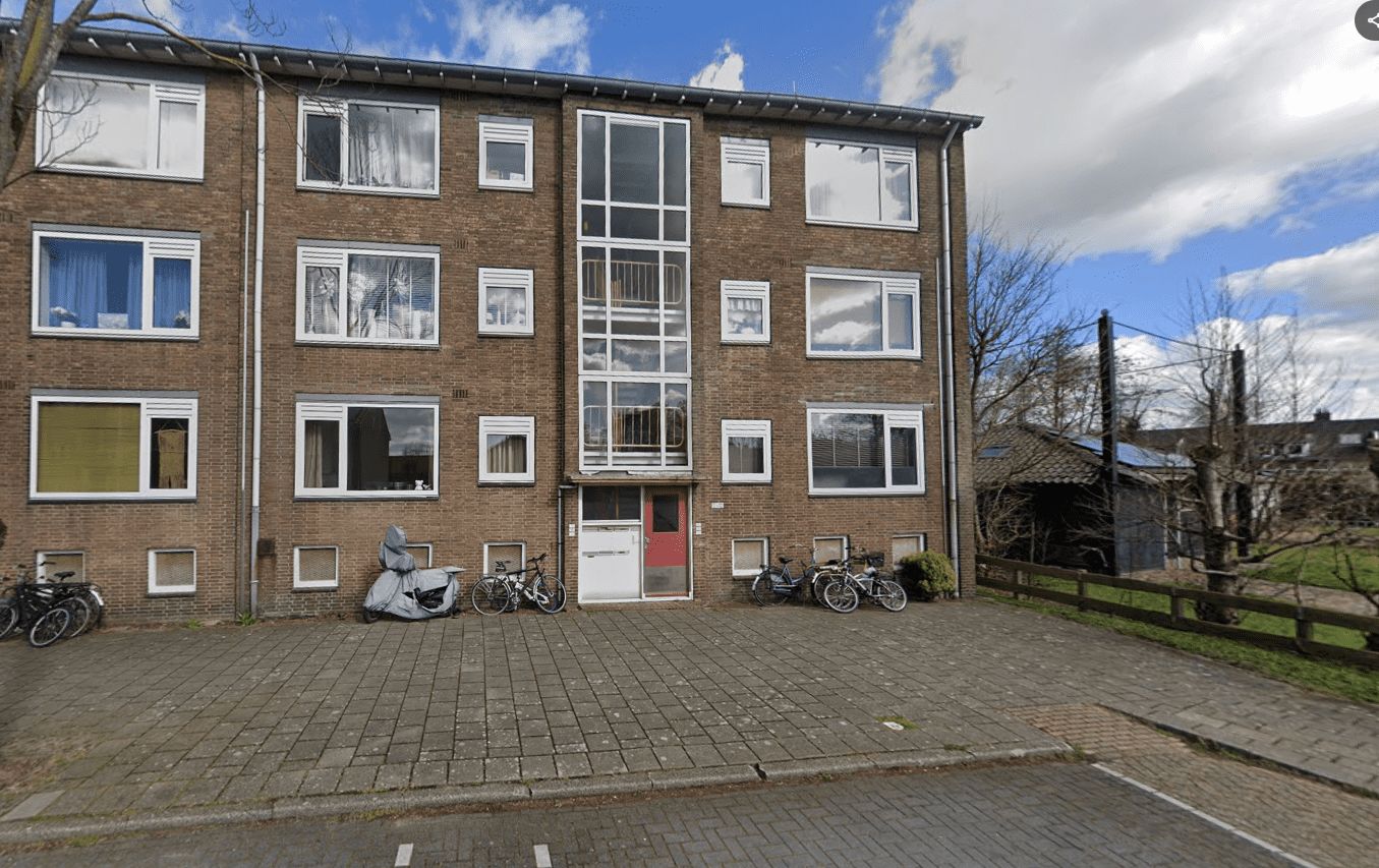 Serooskerkestraat 12, Krommenie