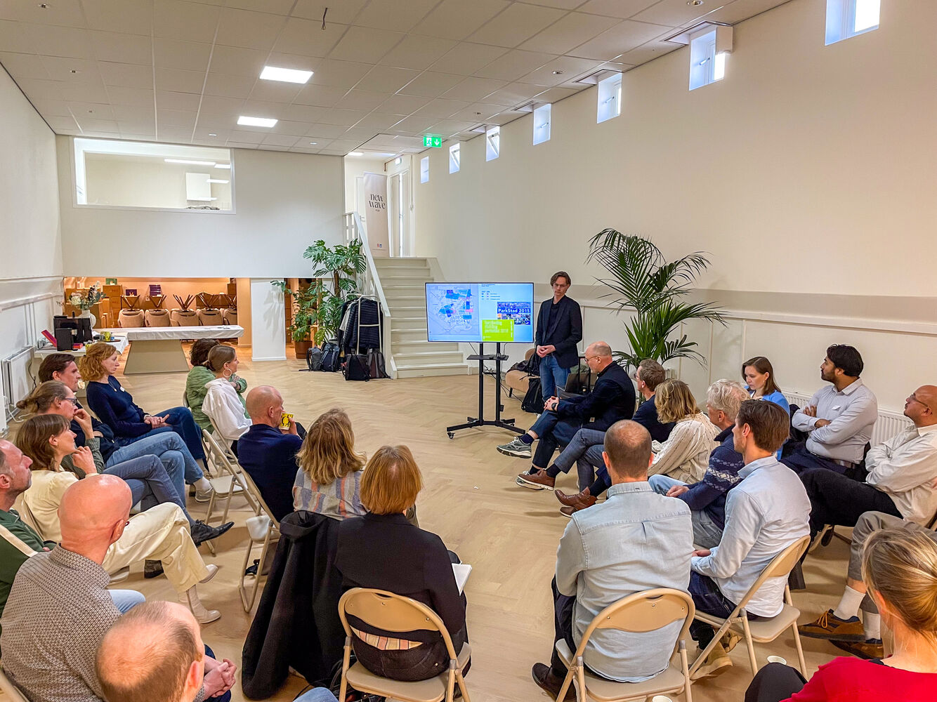 Bijeenkomst 25 jaar Nieuw-West - presentatie Jeroen