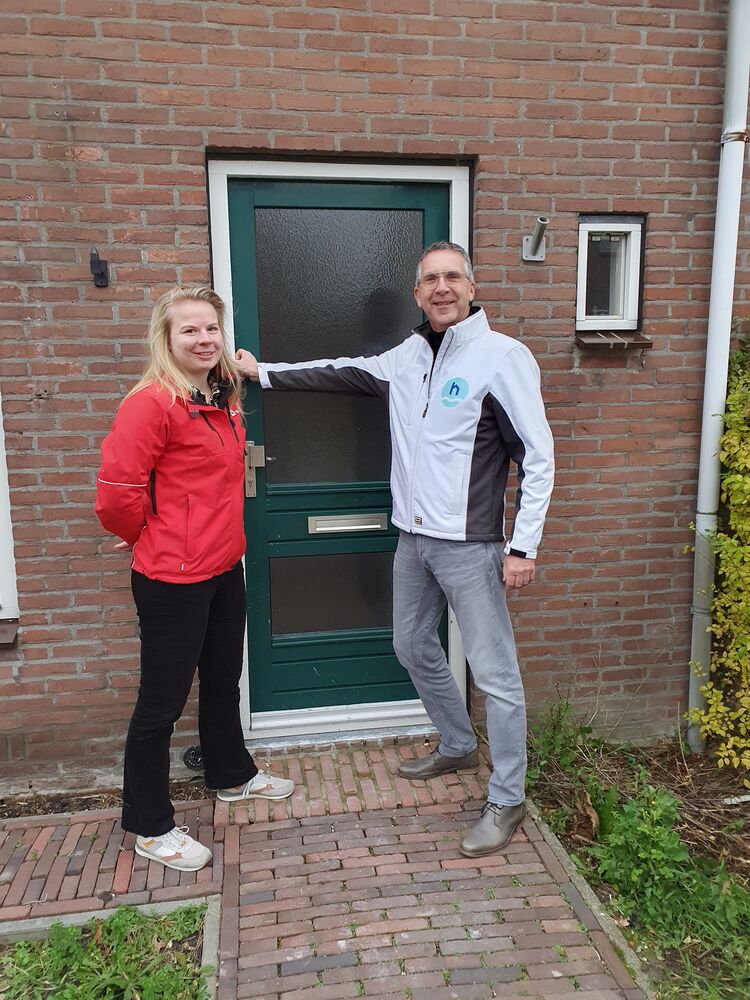 beeld van twee medewerkers van Vecht & Omstreken en Van Wijnen
